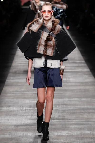 Look 26